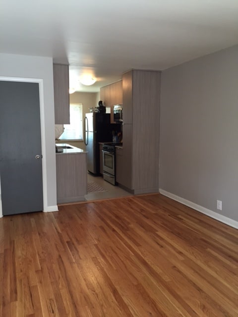 Building Photo - Washington Street