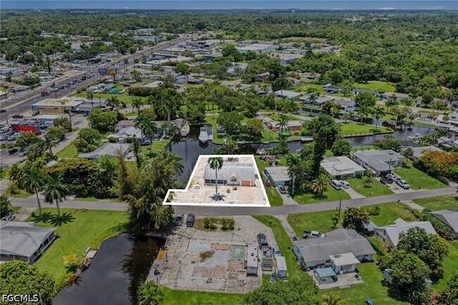 Building Photo - 20 Estate Dr