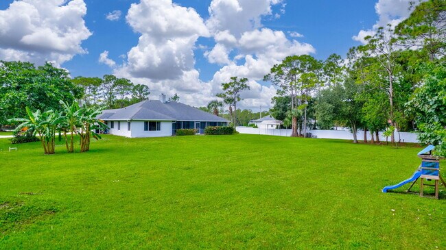 Building Photo - 14911 Orange Blvd