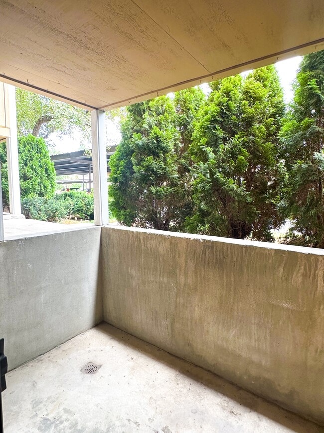 Building Photo - 7204 Station Creek Way