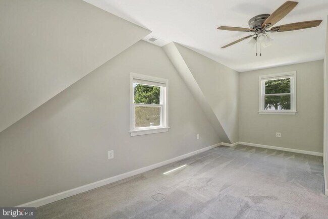 Building Photo - 6024 Rixey Dr