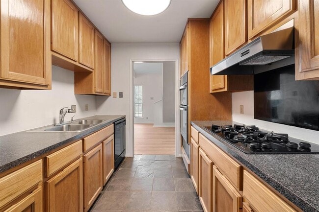 Building Photo - 6507 Cat Creek Trail