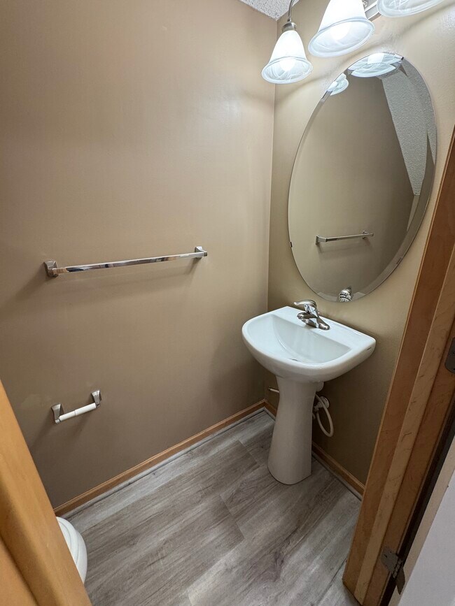 Building Photo - 3443 Cherry Ln