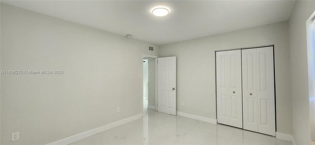 Building Photo - 830 NE 143rd St