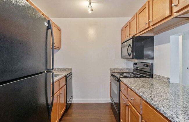 Building Photo - Oak Park City Apartments