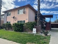 Building Photo - 55-1502