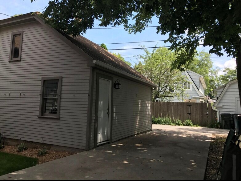 Building Photo - 4464 N Cramer St