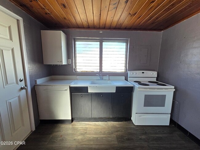 Building Photo - 209 W Toledo Pl