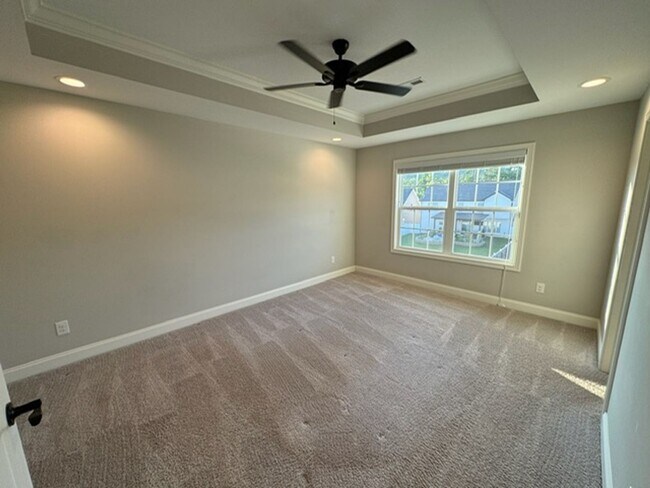 Building Photo - Knoxville 37920 - **COMING AVAILABLE August 1st** Beautiful single family home located in South K...
