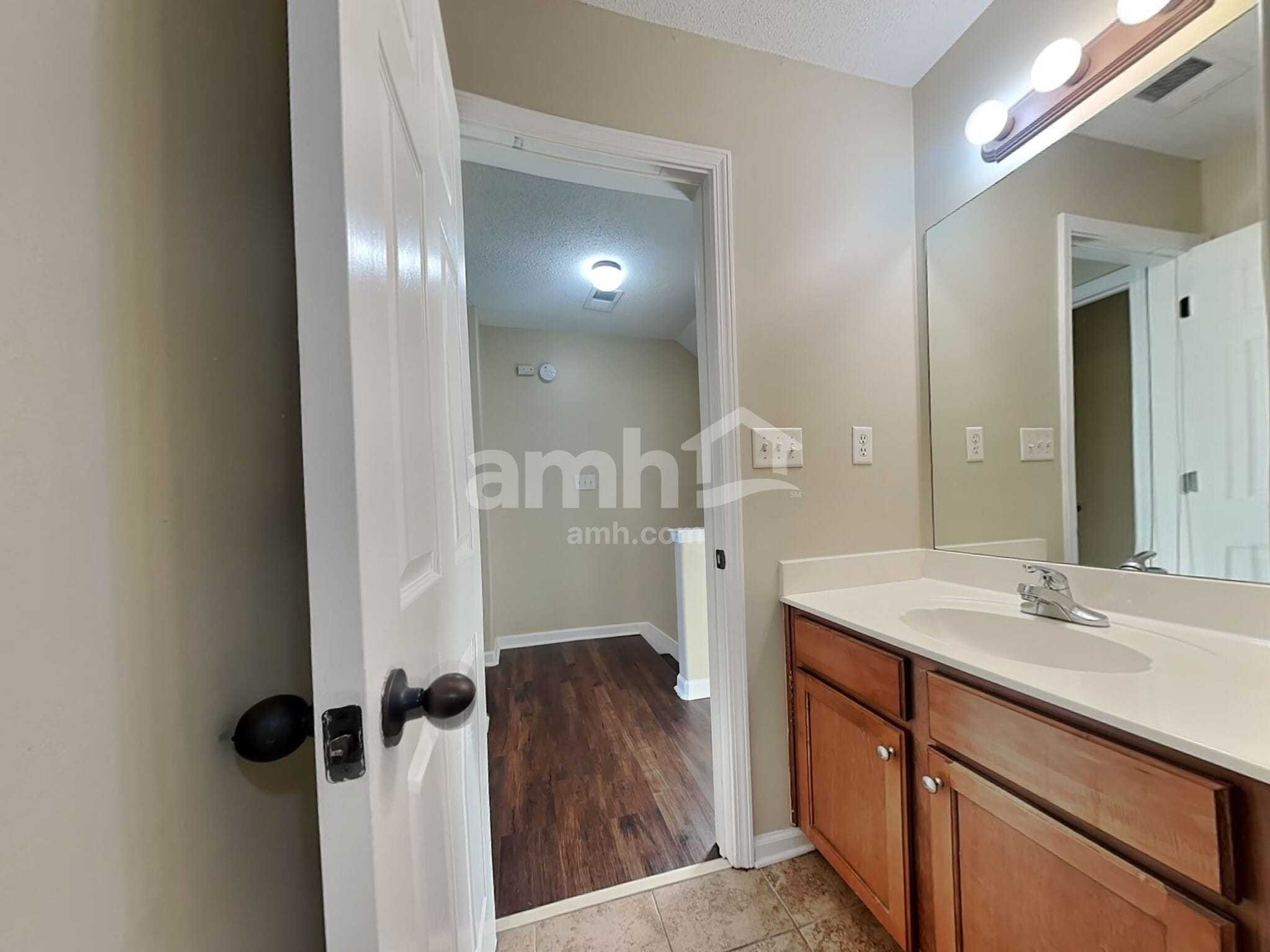 Building Photo - 7411 Appling Rain Dr