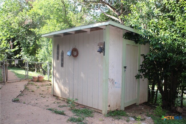 Building Photo - 1297 Hidden Fawn