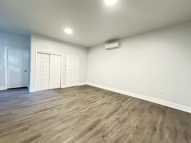 Building Photo - 1408 S 58th St