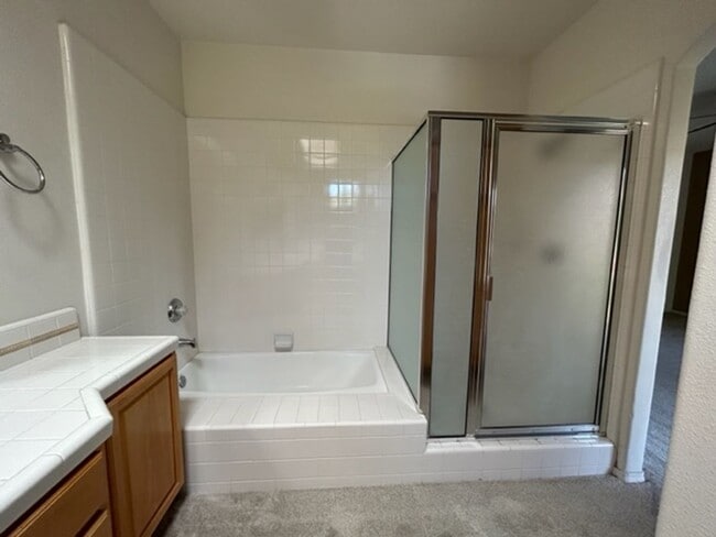 Building Photo - 2805 Garibaldi Ave