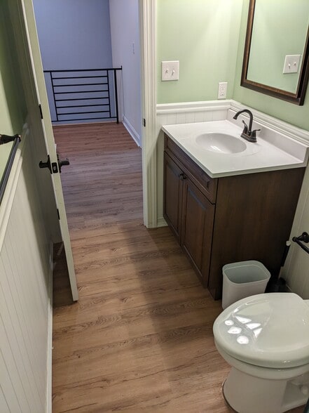 2nd Bathroom (Vanity) - 225 W Pastorius St