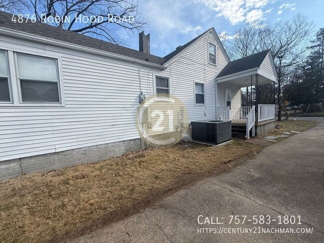 Building Photo - 4876 Robin Hood Rd