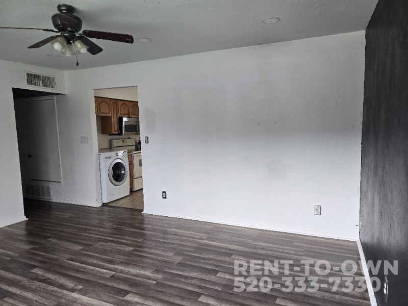 Building Photo - 15965 N Forecastle Ave