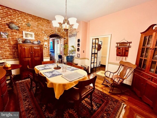 Building Photo - 30 Cornhill St