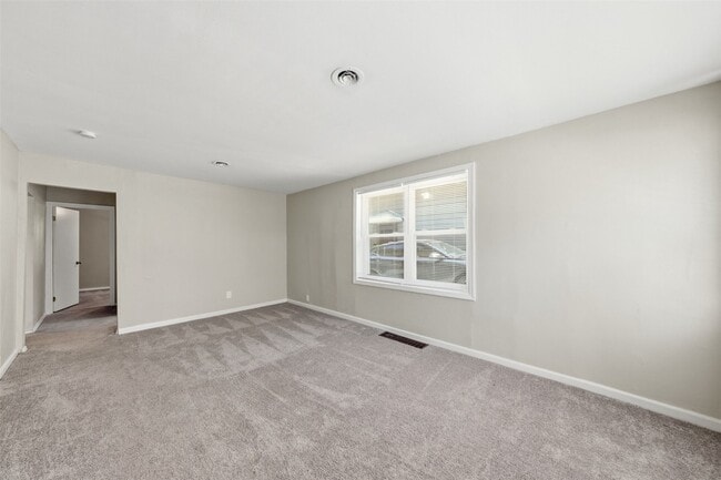 Building Photo - 191 Bascom Dr