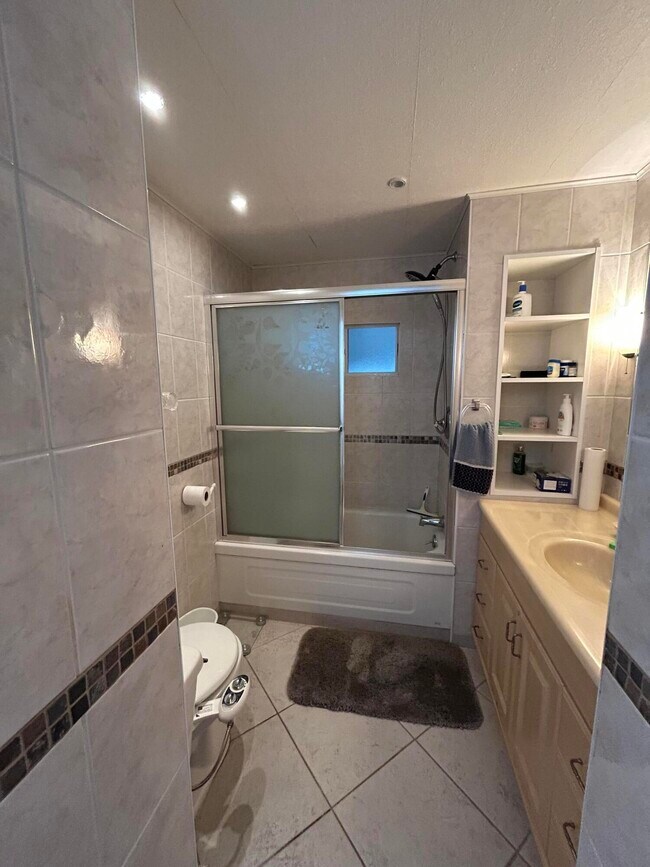 Building Photo - 12375 S Military Trl