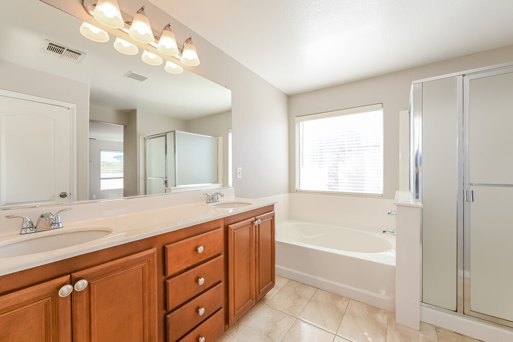 Building Photo - 6171 W Blue Rapids Ct
