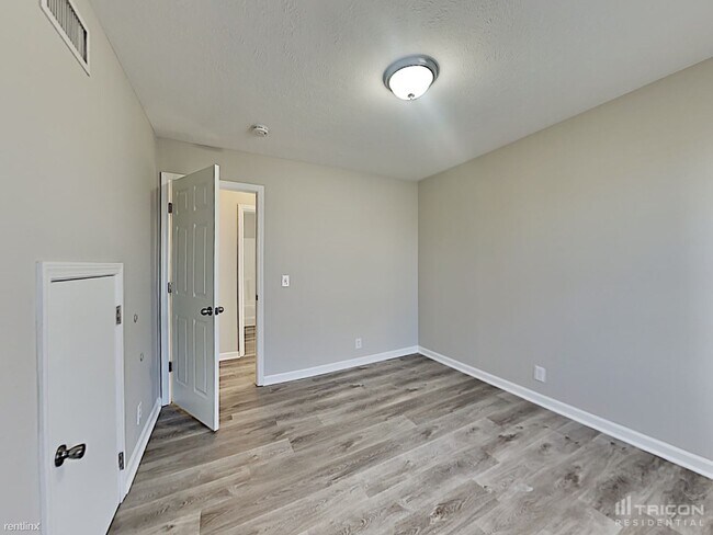 Building Photo - 3032 Ace Wintermeyer Dr