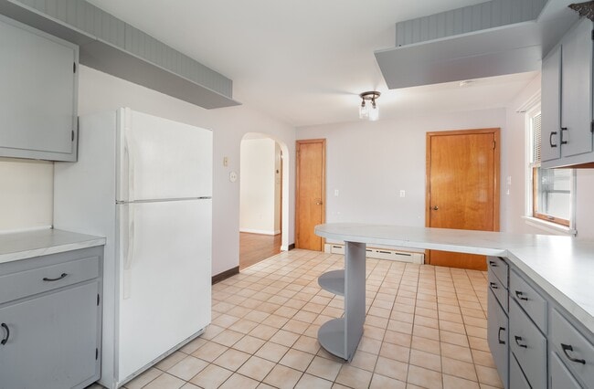 Building Photo - 388 Pleasant View Rd