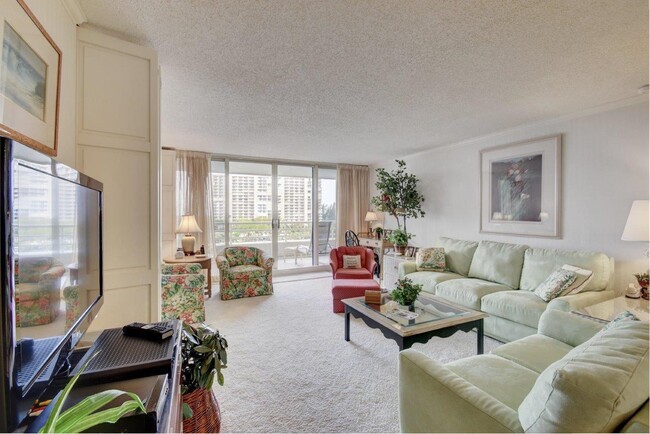 Building Photo - 4201 N Ocean Blvd