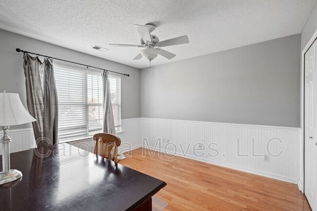 Building Photo - 312 Waterton Way