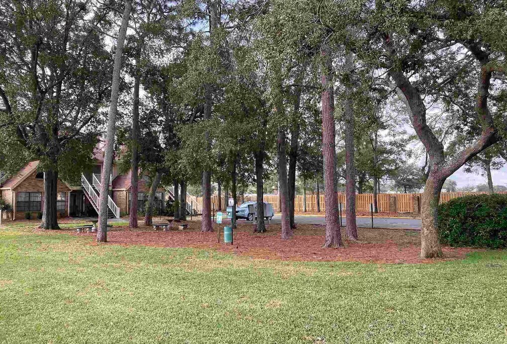 Building Photo - 5001 Grande Dr