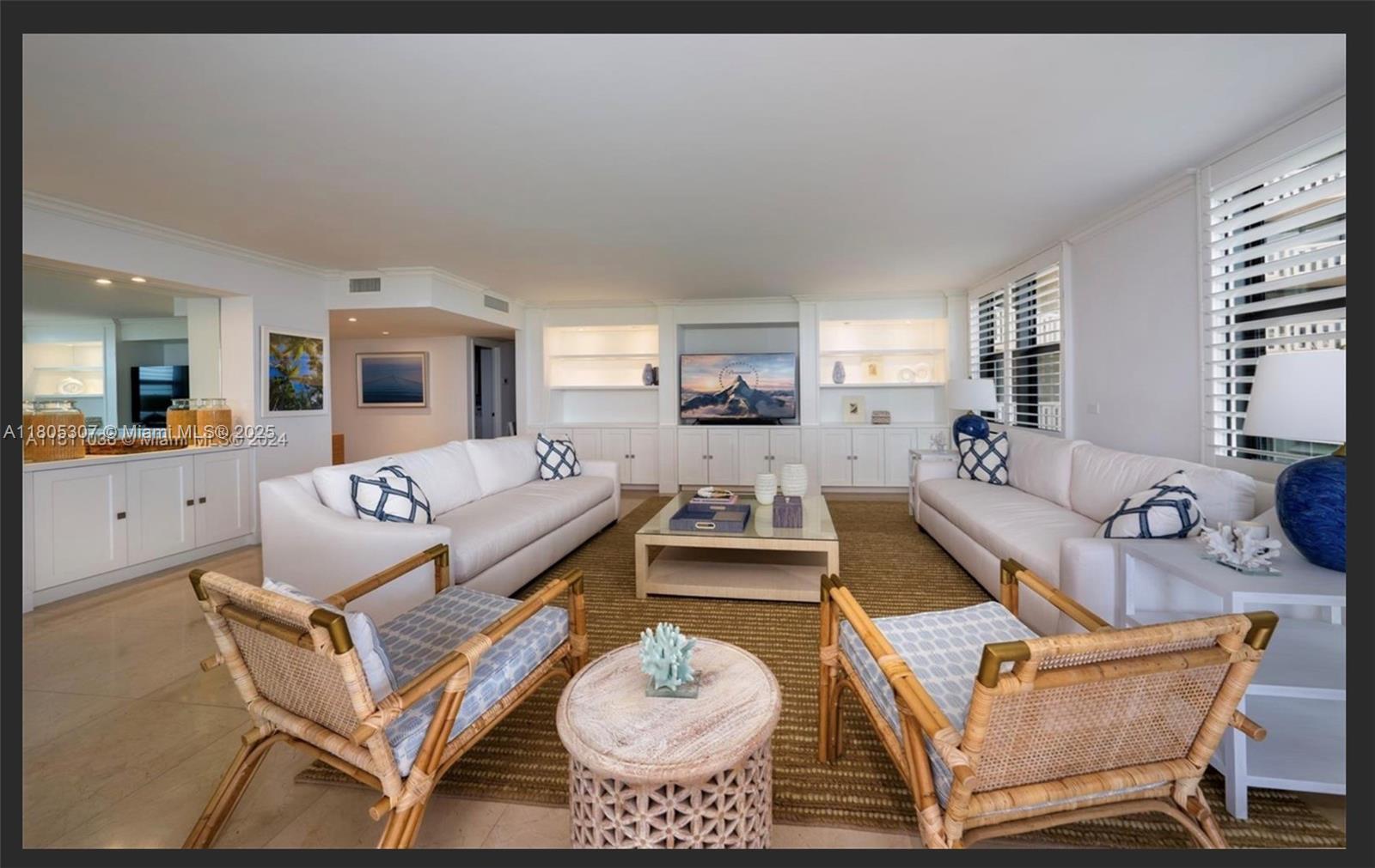 Building Photo - 1111 Crandon Blvd