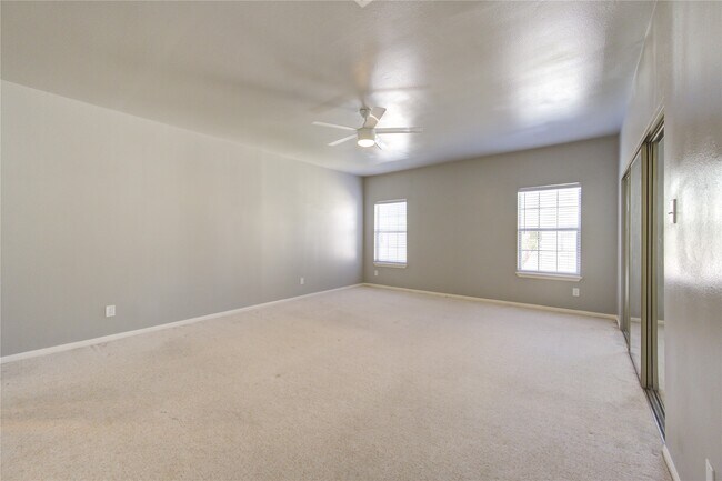 Building Photo - 3050 Holly Hall St