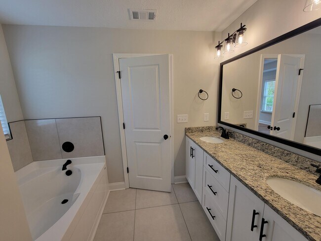 Building Photo - 1554 Baldwin Lakes Dr