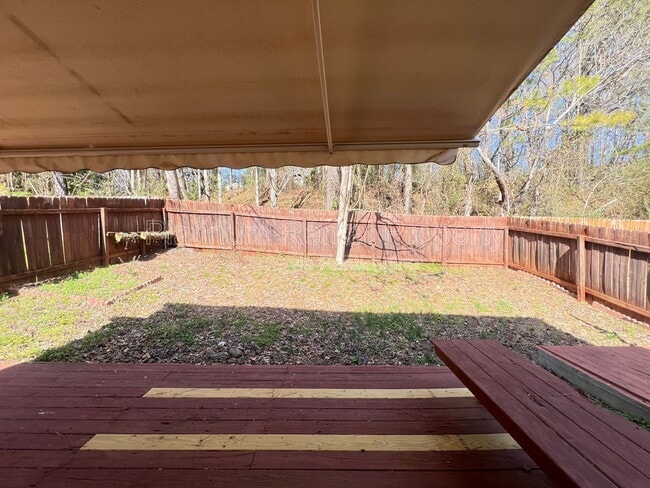 Building Photo - 231 Oak Grove Way