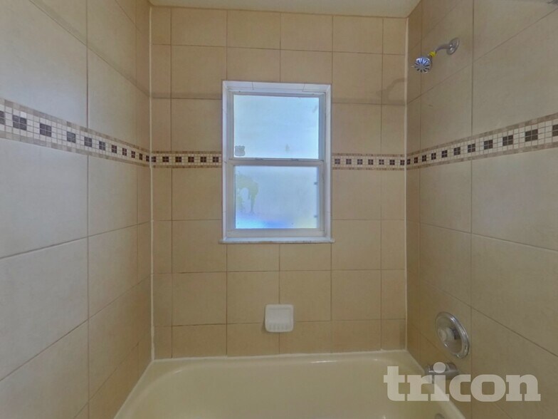 Building Photo - 2305 Cutler Ct