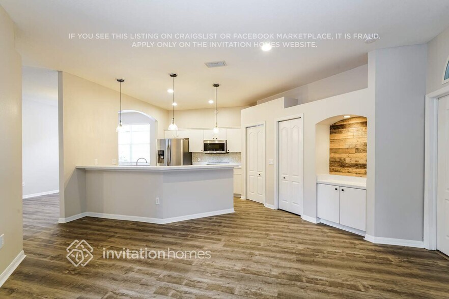 Building Photo - 6110 Kiteridge Dr