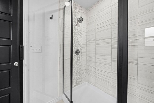 Building Photo - 3 BEDROOM 2 BATH CUSTOM HOME IN NOLANVILLE