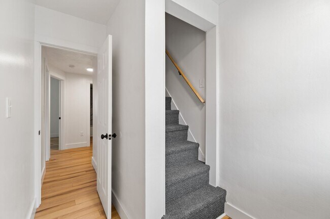 Building Photo - Brand New 3 bed, 2 bath Remodel located in...