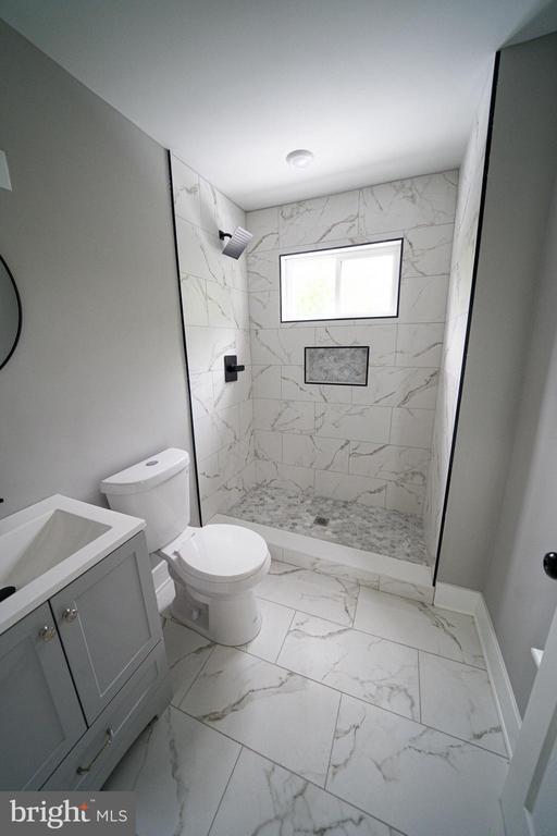 Building Photo - 334 Church Rd