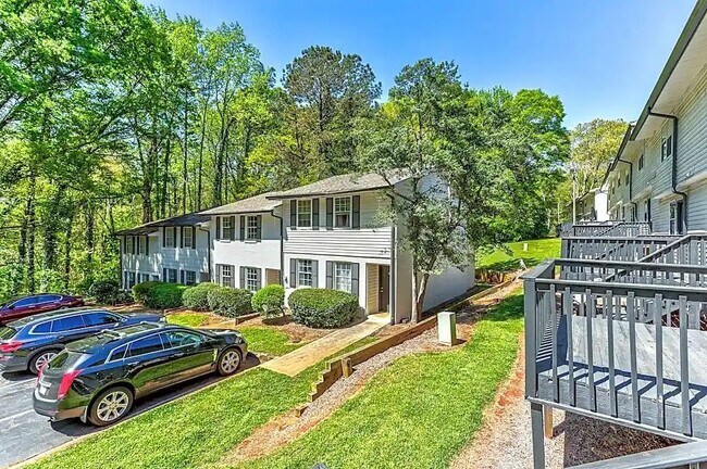 Building Photo - 3494 Creekview Pl