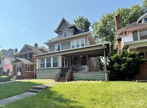 Building Photo - Duplex unit in the Uplands