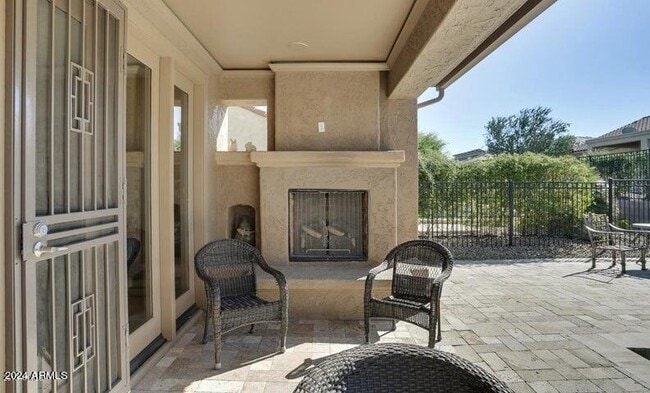 Building Photo - 26505 W Burnett Rd