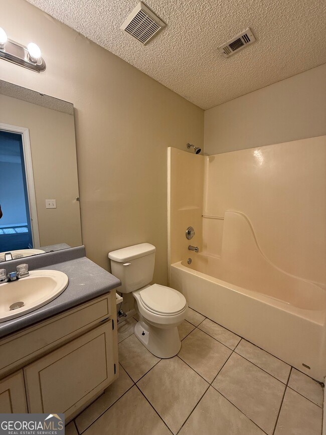 Building Photo - 32 Talbot Ct