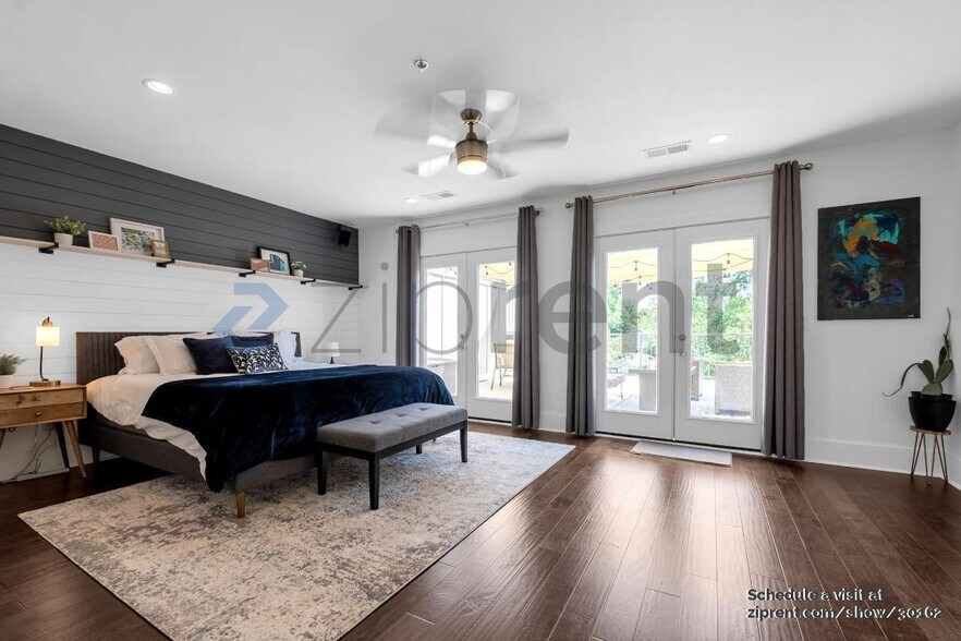 Building Photo - 303 Canton Wy