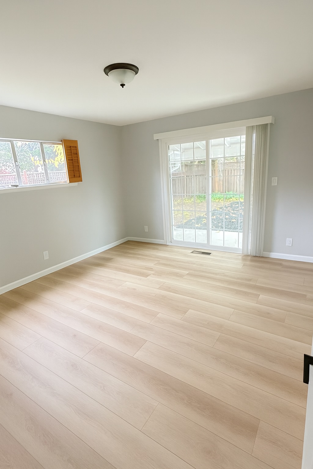 Building Photo - 2610 Walnut Blvd