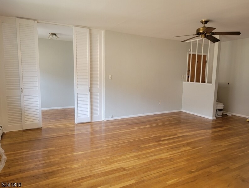Living room - 401 US-22