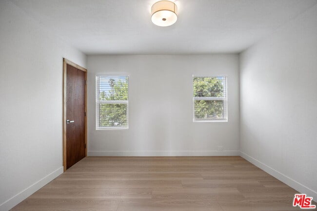 Building Photo - 5018 S Harvard Blvd