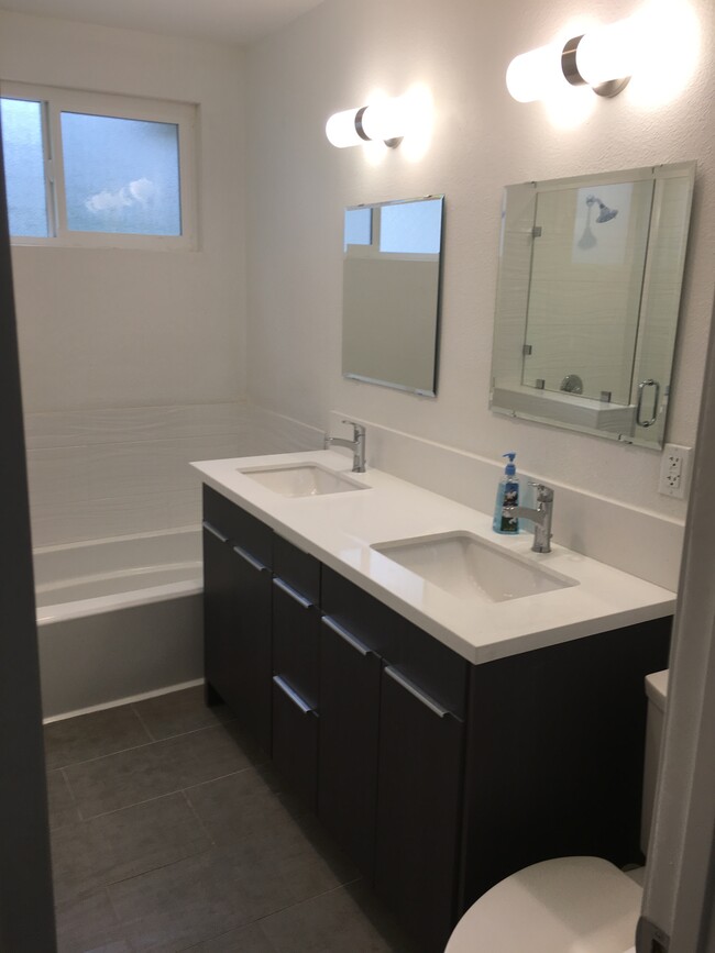 Master Bathroom - 3735 Collis Ave