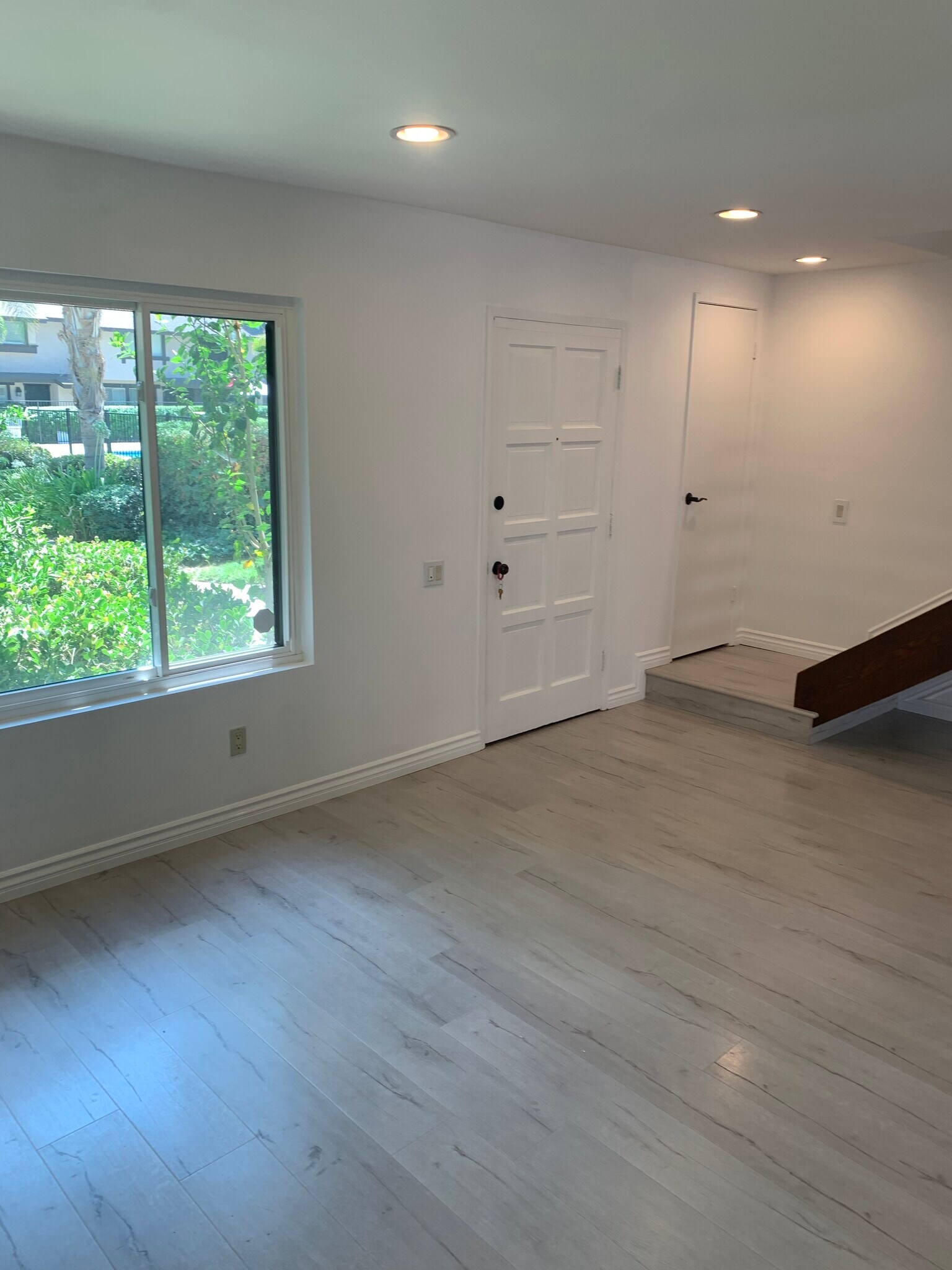 Building Photo - 7560 Corbin Ave