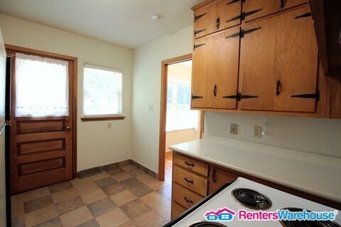 Building Photo - 417 44th St