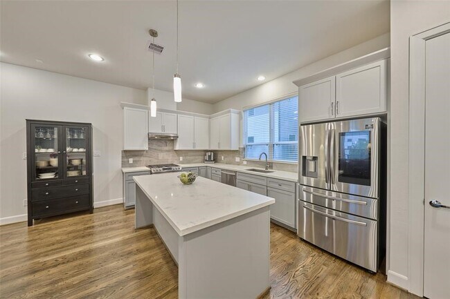 Building Photo - 1715 Eado Point Ln